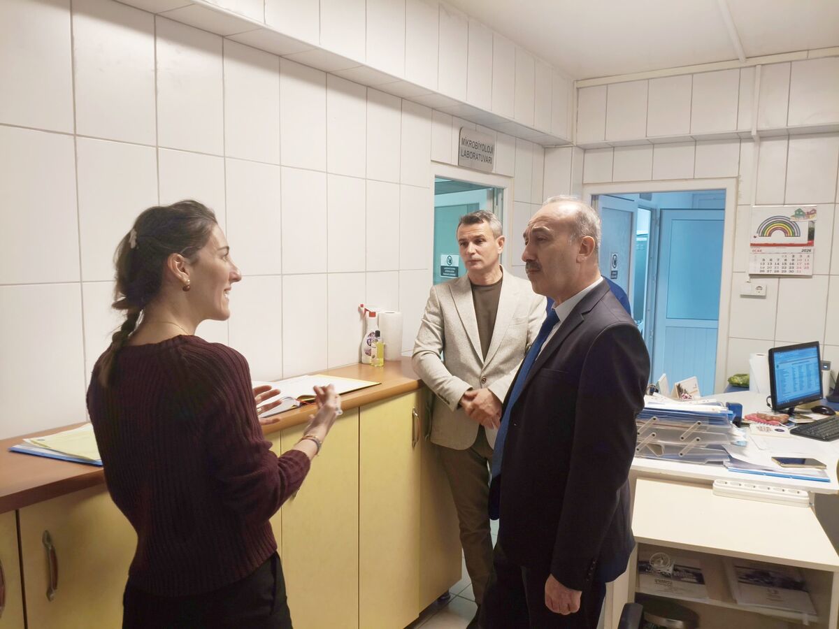 Süt Analiz Laboratuvarında İnceleme 612665612 1285234846980708 7333423491168299698 n - Marmara Bölge Gazetesi