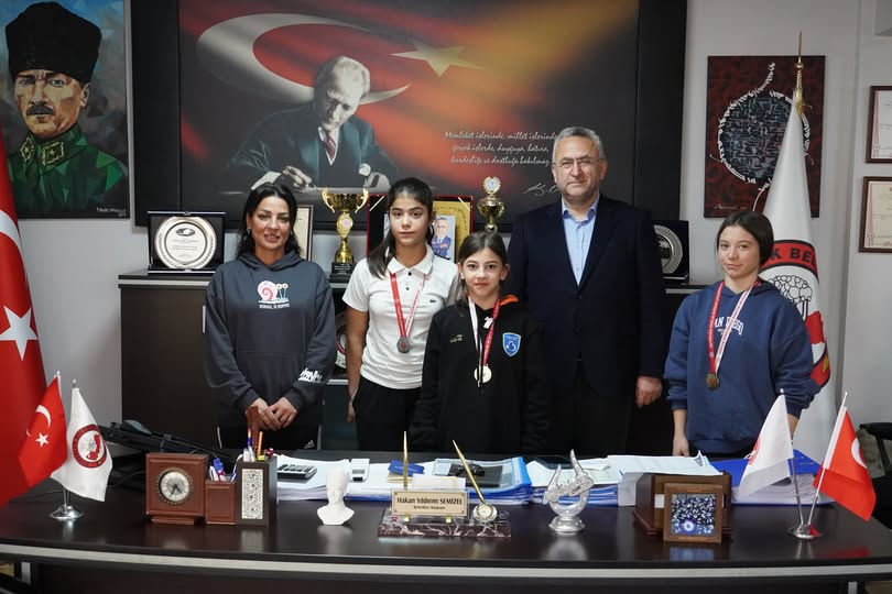Okullar Arası İl Seçmeleri kapsamında düzenlenen müsabakalarda Susurluk’u temsil eden