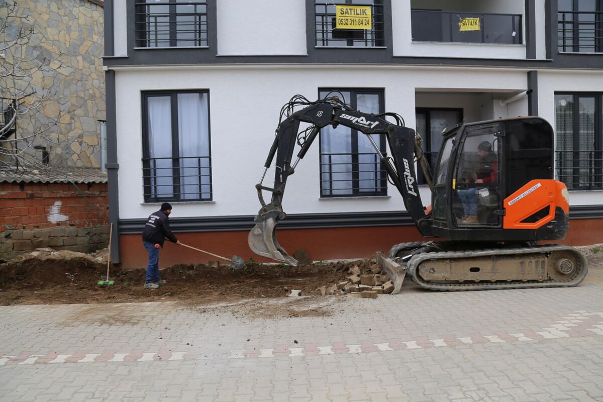 Edremit’te Ekipler Sahada! 617975729 896487776075582 4155445350990899882 n - Marmara Bölge Gazetesi