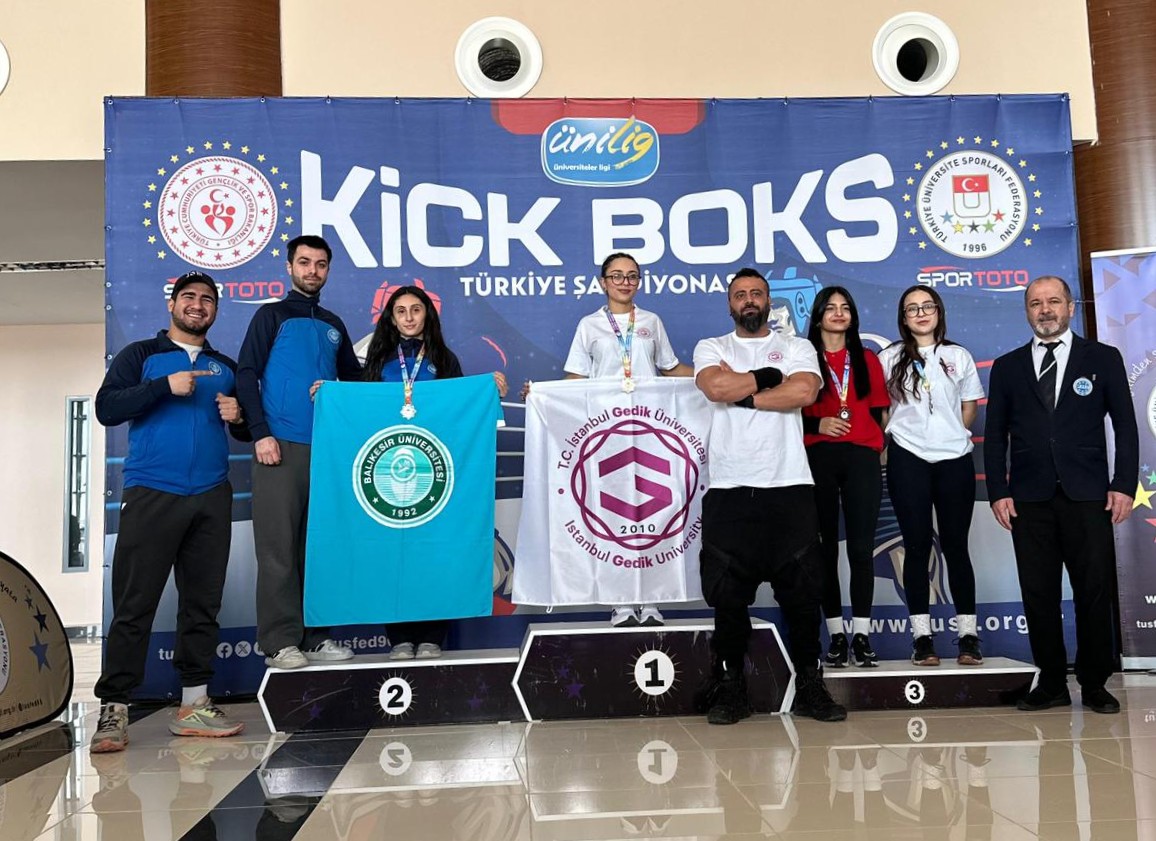 BAÜN’lü Sporcu Ünilig Kick Boks’ta Türkiye İkincisi Oldu! 618784955 1326959136127941 6291617110982912759 n - Marmara Bölge Gazetesi