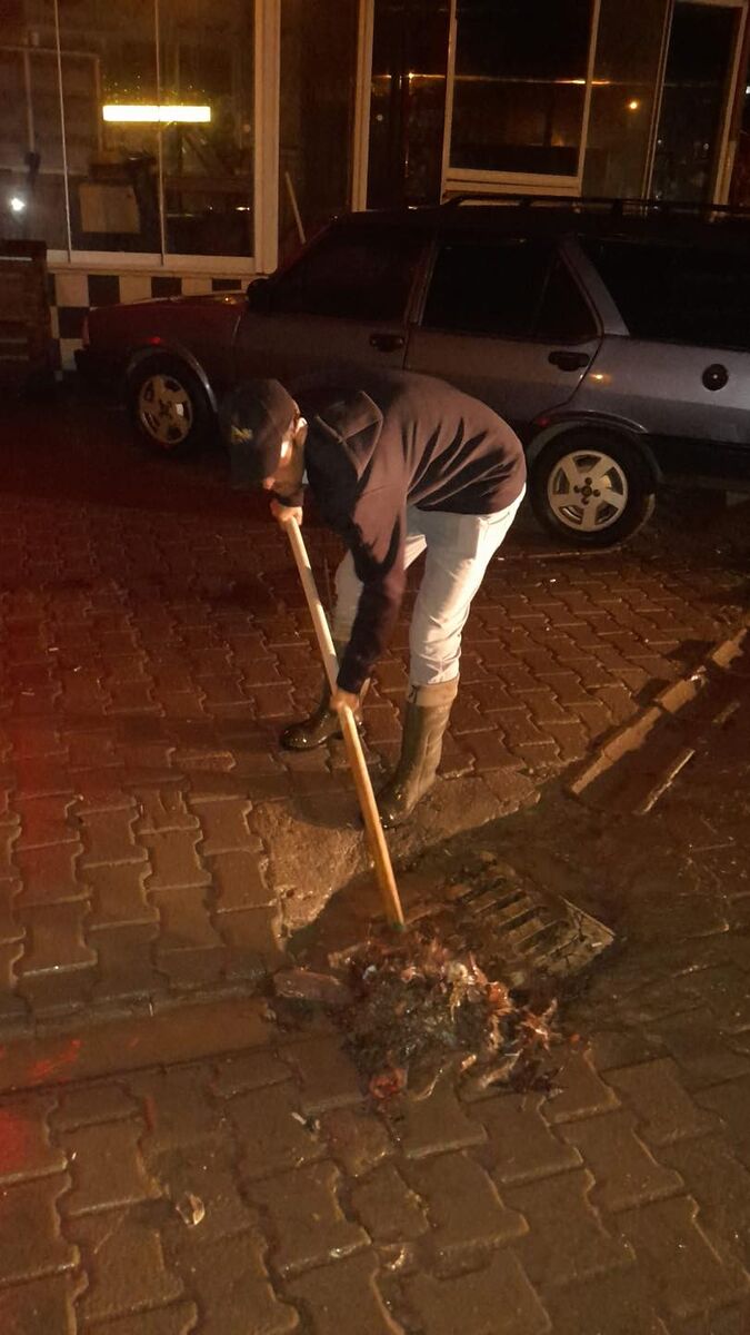 Edremit’te Sağanak Yağış Alarmı! 618789425 897035319354161 5908401222884842906 n - Marmara Bölge Gazetesi