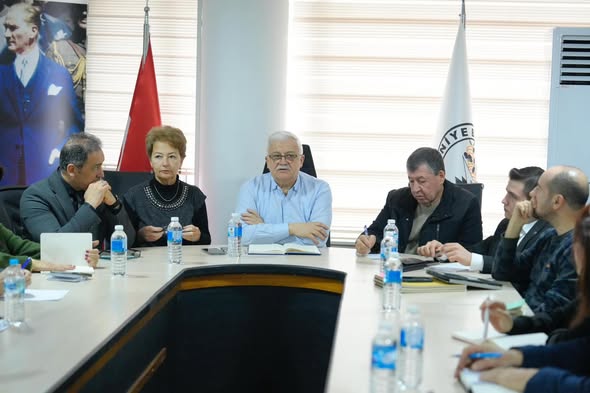 Burhaniye’de Kritik Planlama Toplantısı 619086234 1356221499877548 6210490575512846107 n - Marmara Bölge Gazetesi