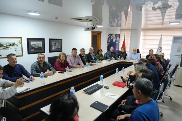 Burhaniye’de Kritik Planlama Toplantısı 619117641 1356221463210885 1800515250916115386 n - Marmara Bölge Gazetesi