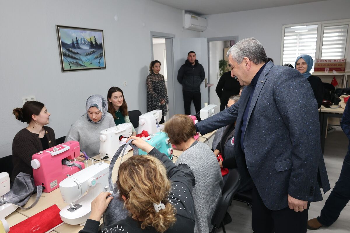 Balya BALMEK Kurs Merkezi bünyesinde Singer Atölyesi’nde düzenlenen Workshop Çanta