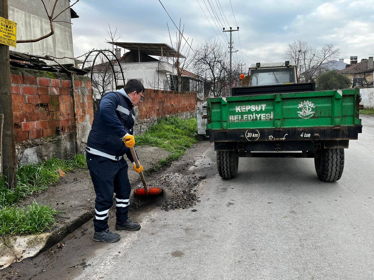 Balıkesir’e Kış Gelince Her Şey Değişti! 621324689 1213117944354534 810429452673566773 n - Marmara Bölge Gazetesi