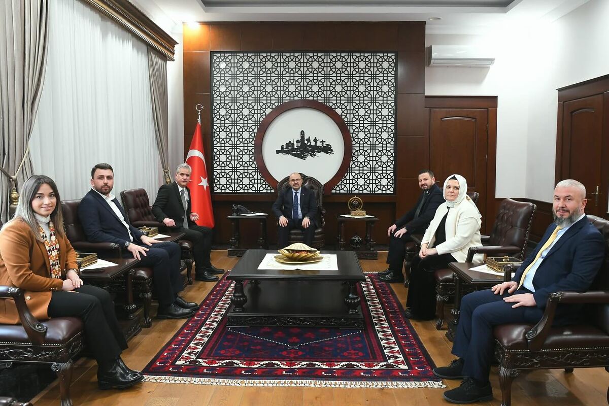 Balıkesir’de Dış Politika Çıkarması: “Muhalefet Bizi Takip Etsin” 621357753 18321734881222704 8922324112637786478 n - Marmara Bölge Gazetesi