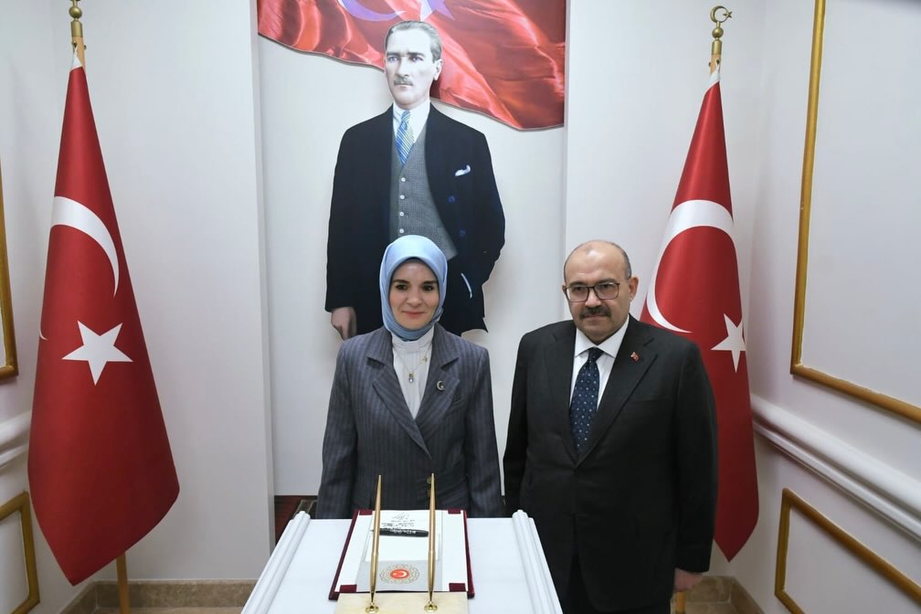 Aile ve Sosyal Hizmetler Bakanı Mahinur Göktaş Balıkesir’de! 621379407 18321857557222704 4316896677735211218 n - Marmara Bölge Gazetesi