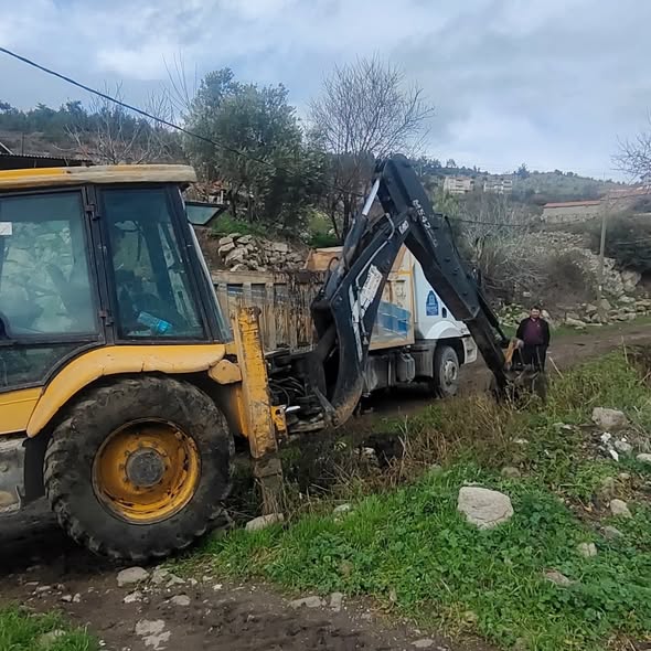 Bigadiç’te Dere Yatakları Temizleniyor 621575491 122229340706300867 8682213225637593157 n - Marmara Bölge Gazetesi