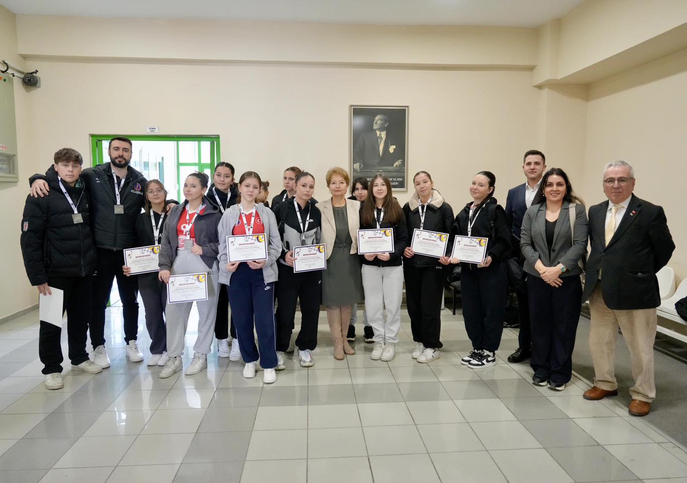 Burhaniye’de Voleybol Heyecanı Başladı 622795106 1360482342784797 5894461329190690021 n - Marmara Bölge Gazetesi
