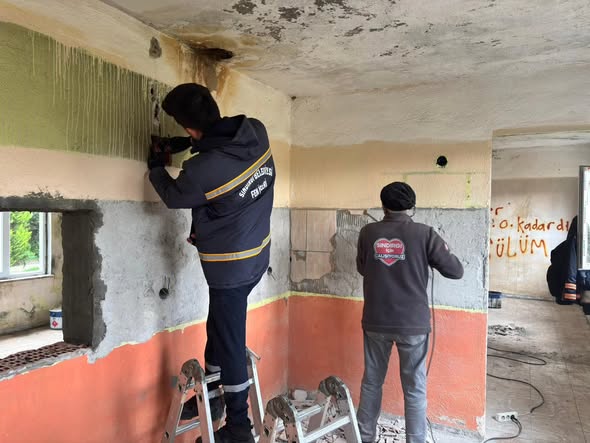 Sındırgı’da Yenileme Hamlesi 622814178 25957261737245131 1283250231596957880 n - Marmara Bölge Gazetesi