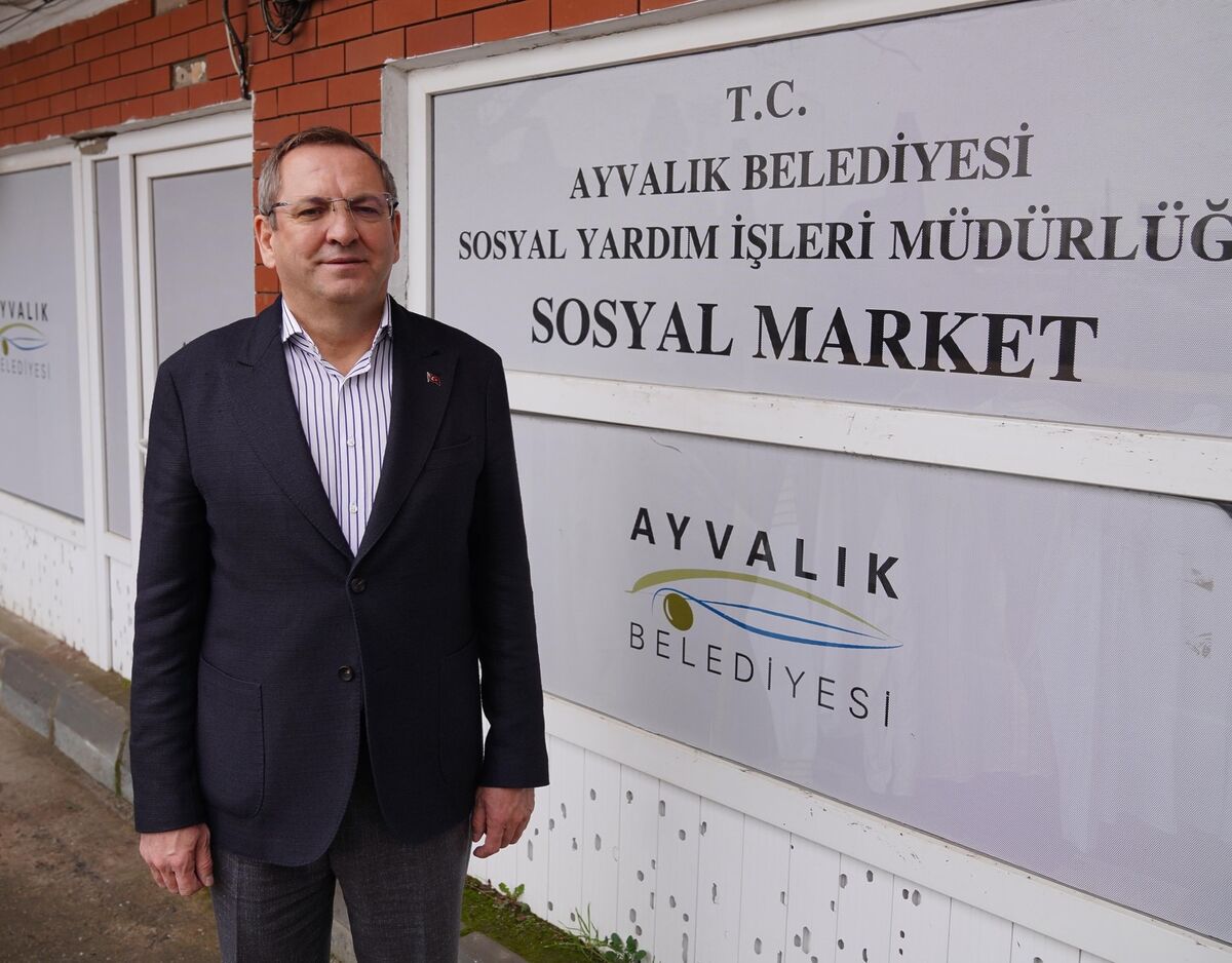 Ayvalık’ta Dayanışma Seferberliği: Binlerce Vatandaşa Ücretsiz Destek 622966357 18349936369227999 2952245905641353091 n 1 - Marmara Bölge Gazetesi