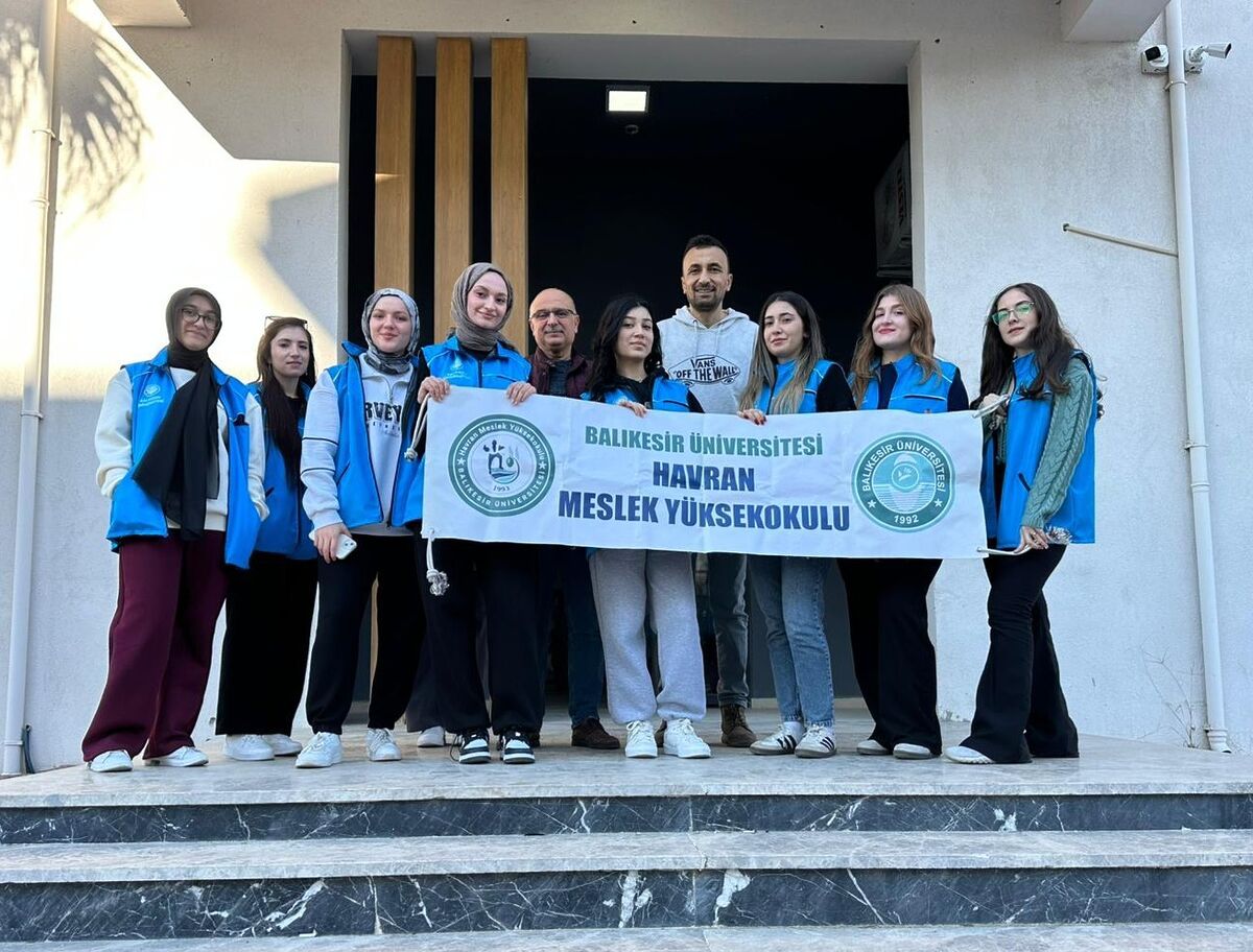 BAÜN Havran MYO Öğrencileri Bilim ve Teknolojiyle Birebir Buluştu! 8a088f11 0785 4b8d aa01 a377276187f9 - Marmara Bölge Gazetesi