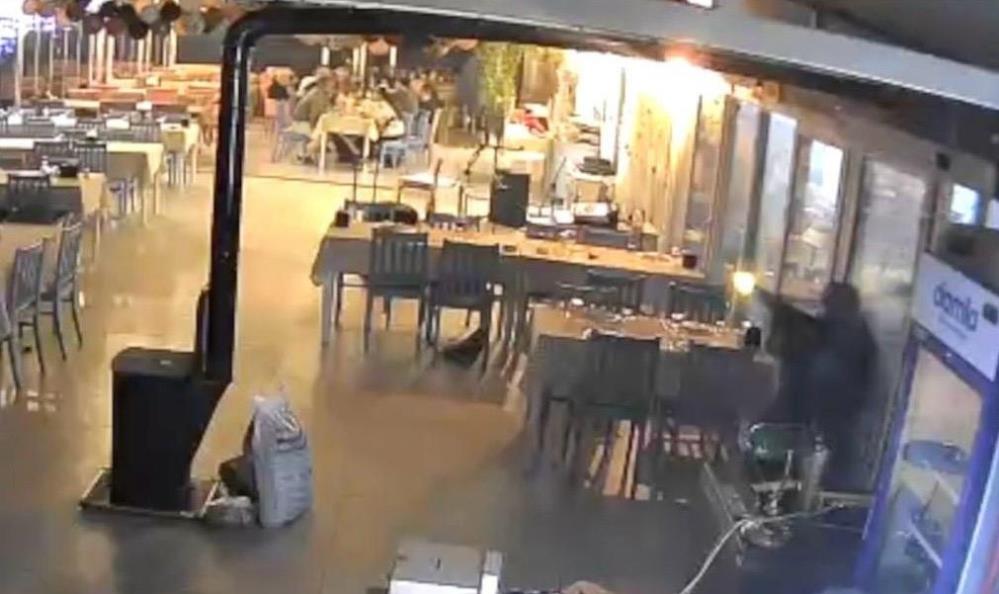 Gömeç’te Tüfekli Saldırının Görüntüleri Çıktı! AW613300 04 - Marmara Bölge Gazetesi