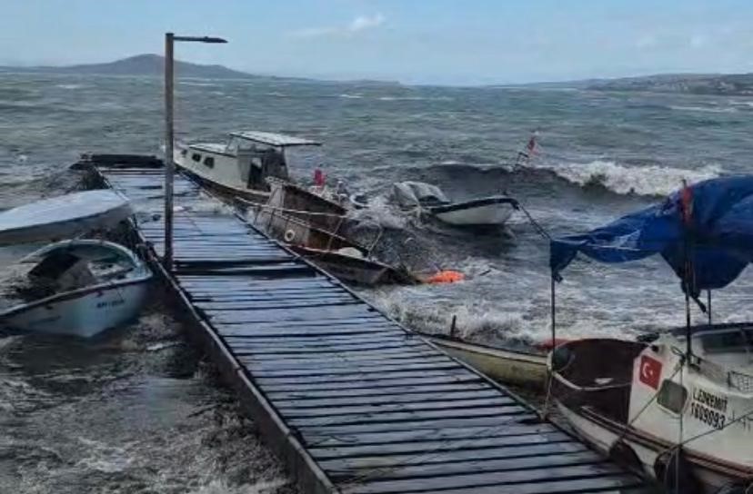 Balıkesir’de Tekneler Battı! AW615990 02 - Marmara Bölge Gazetesi