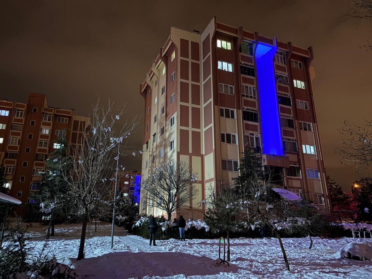 Karnesinde 3 Zayıfı Olan Lise 1 Öğrencisi, Hayatına Son Verdi AW622094 07 - Marmara Bölge Gazetesi