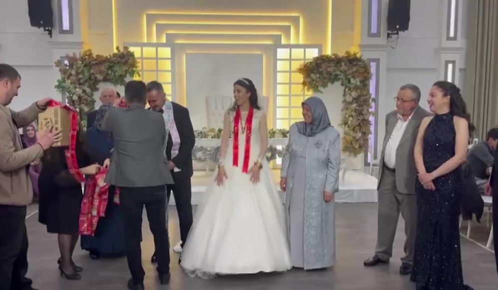 Damada Takı Yerine Çubuk Kraker Takıldı! AW624055 02 - Marmara Bölge Gazetesi