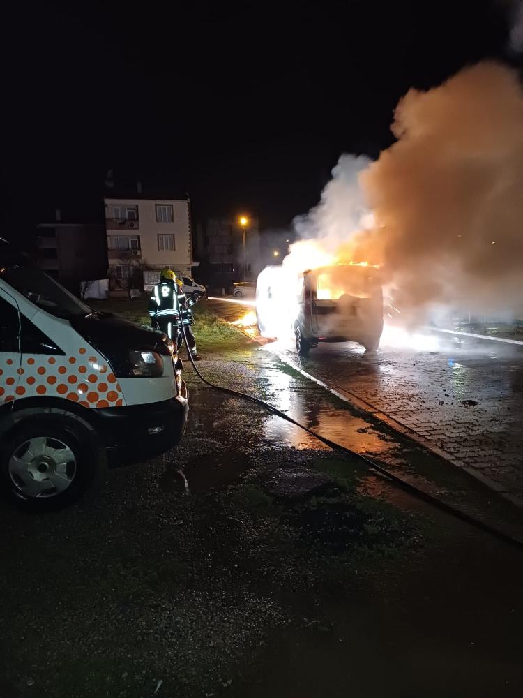 Balıkesir’de Araç Yangını! AW628984 02 - Marmara Bölge Gazetesi