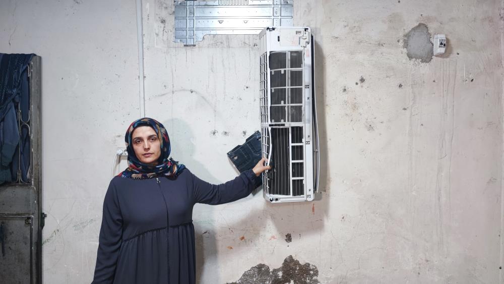 Eşi Evi Bastı, Eşyaları Parçaladı, Ölümle Tehdit Etti! AW630921 04 - Marmara Bölge Gazetesi
