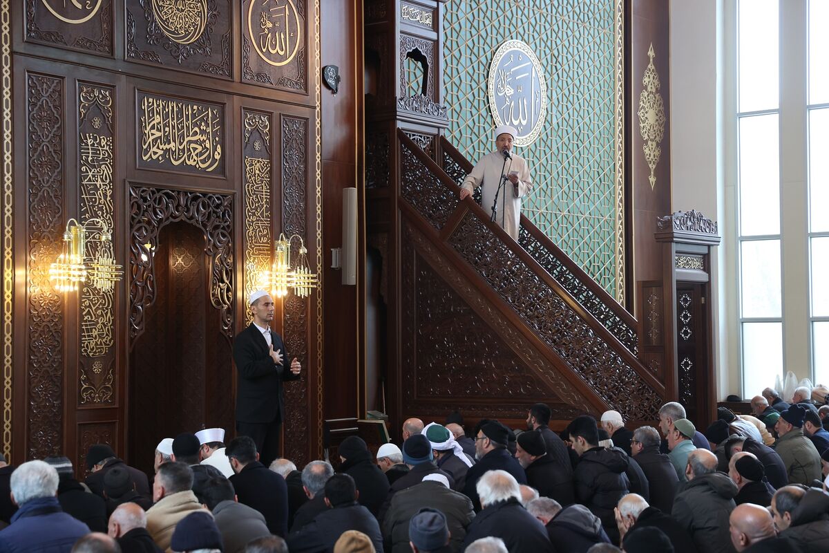 Diyanet’in Cuma Hutbesinde 6 Şubat Depremleri Mesajı: “Yaralarımızı Birlikte Sardık” CAMI 8 - Marmara Bölge Gazetesi