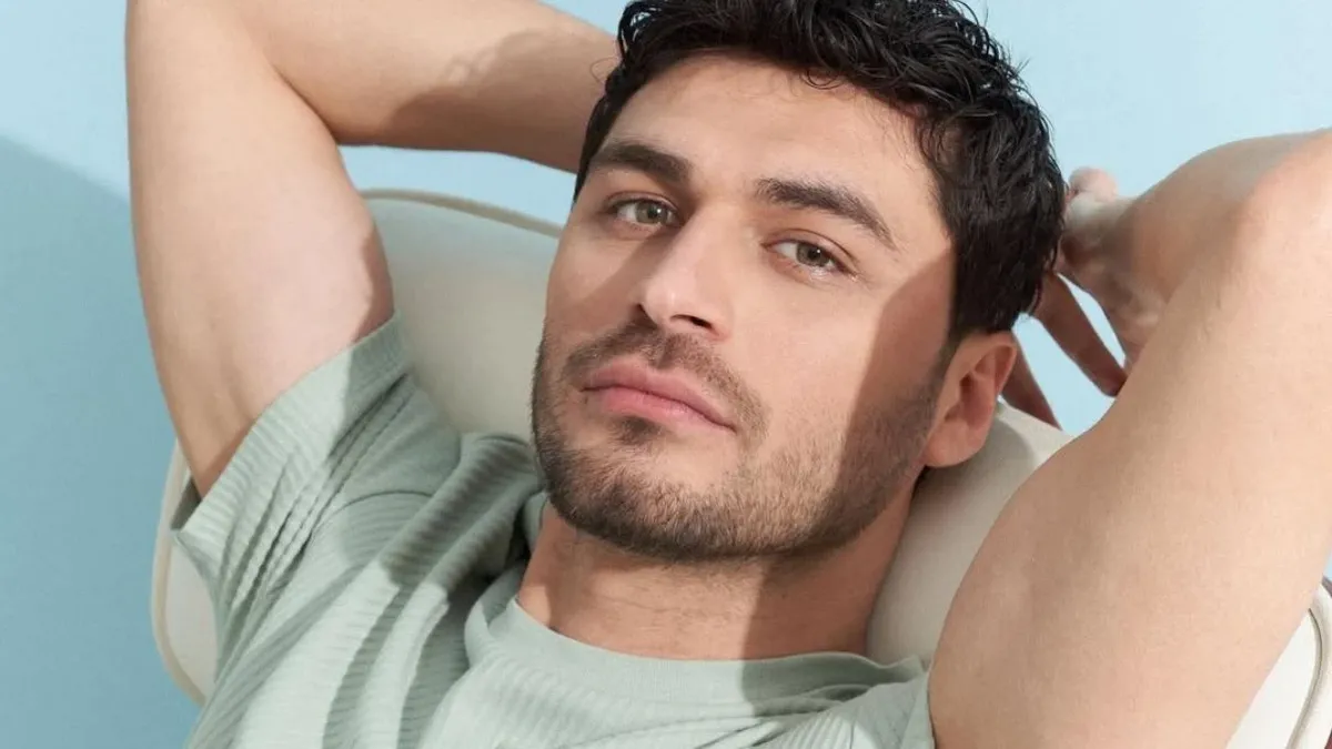 Kızılcık Şerbeti’nde Fatih karakterini canlandırmaya başlayan Emre Dinler’den setten ilk