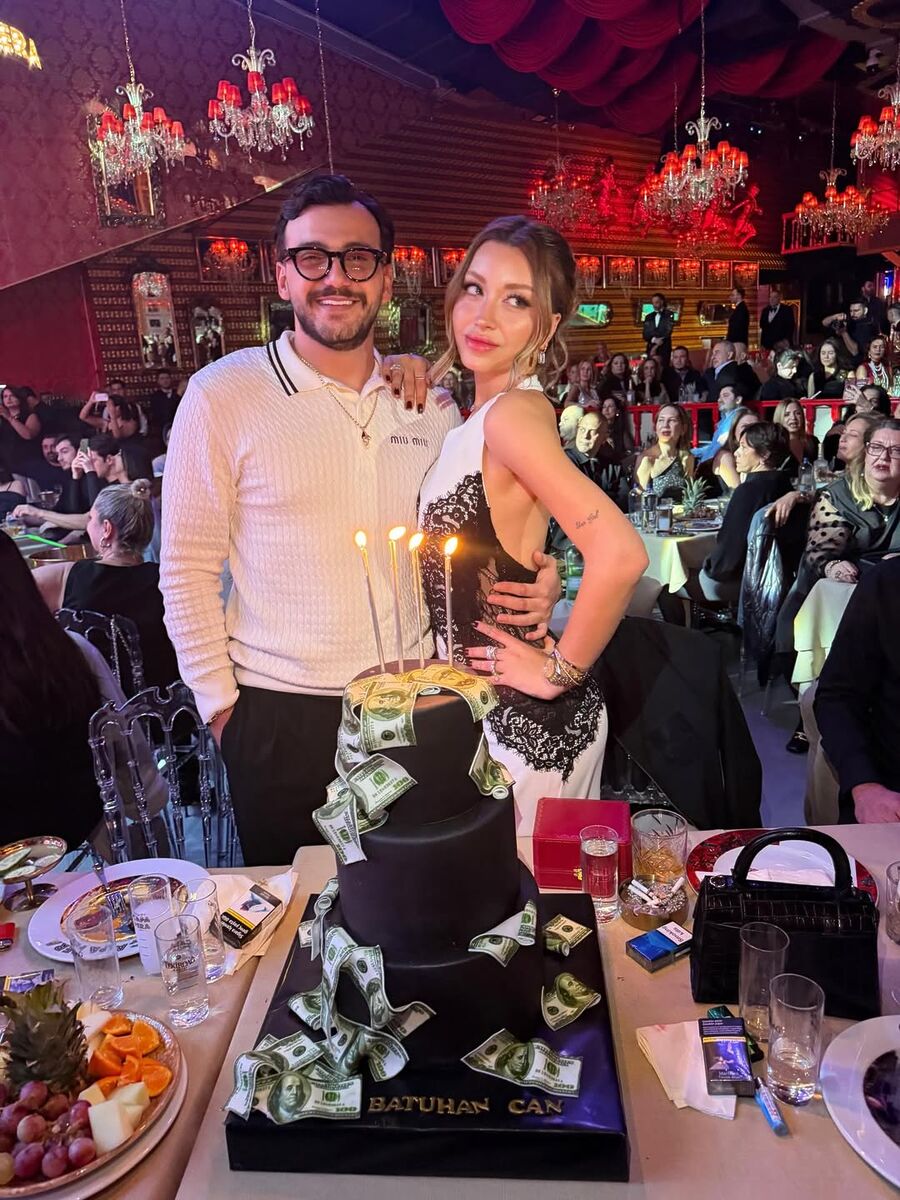 Mika Raun’dan Olay Doğum Günü! Batu’ya Milyonluk Hediye Iyi ki Dogmus Batusss 🖤😍✨🥂 Seni cok seviyorum sevgilim 2 - Marmara Bölge Gazetesi