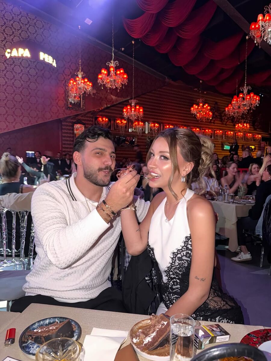 Mika Raun’dan Olay Doğum Günü! Batu’ya Milyonluk Hediye Iyi ki Dogmus Batusss 🖤😍✨🥂 Seni cok seviyorum sevgilim - Marmara Bölge Gazetesi