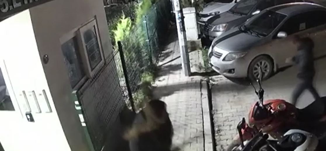 Takıntı Yaptığı Kıza Defalarca Kurşun Sıktı QWfrWFR - Marmara Bölge Gazetesi