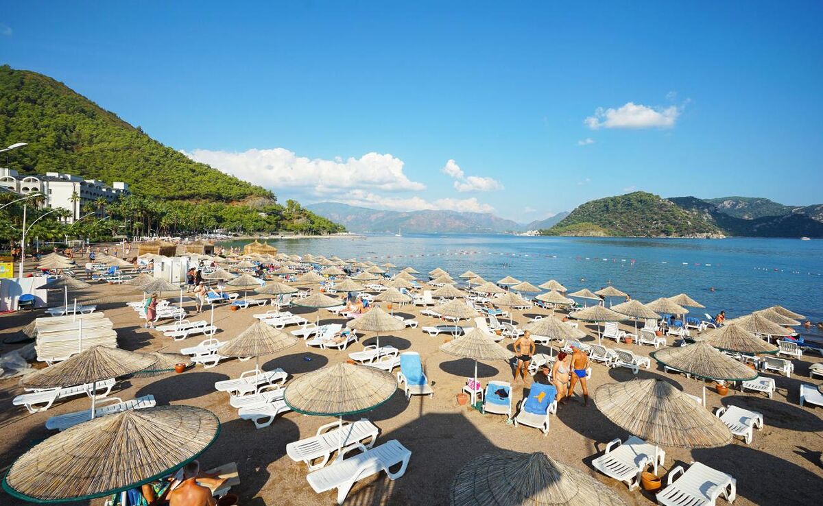 Berrak Deniziyle Öne Çıkan Huzurlu Sahil TR202134 - Marmara Bölge Gazetesi
