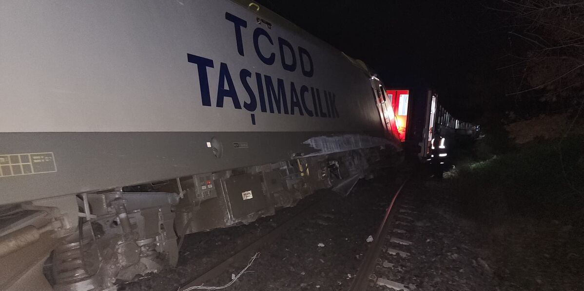 SON DAKİKA! Savaştepe Tren Kazasında Yeni Gelişme WhatsApp Image 2026 01 29 at 16.00.32 2 e1769692978358 - Marmara Bölge Gazetesi