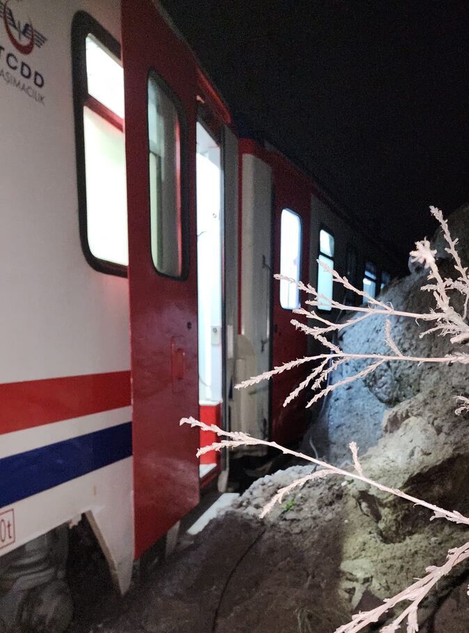 SON DAKİKA! Savaştepe Tren Kazasında Yeni Gelişme WhatsApp Image 2026 01 29 at 16.00.33 e1769693005247 - Marmara Bölge Gazetesi