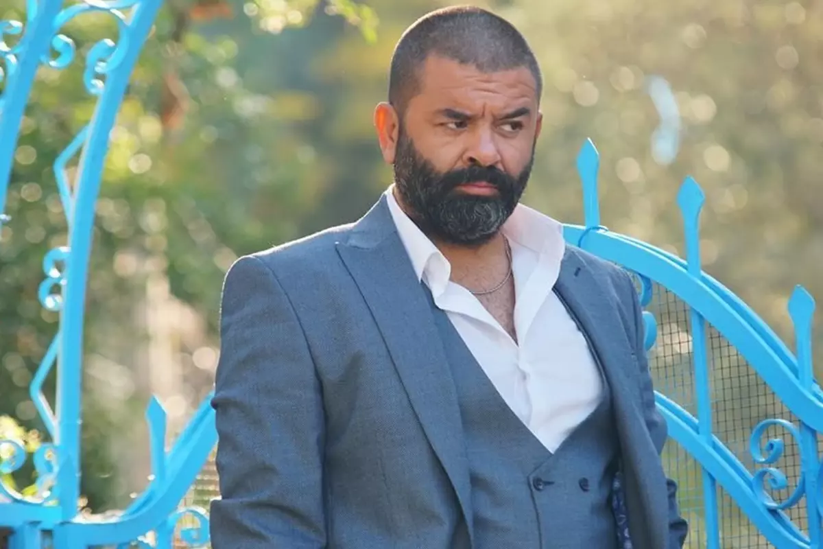 Bülent Şakrak’tan Yeni Aşk Paylaşımı: 17 Yaş Fark Detayı Gündemde bulent sakrak in ask hayati cok hizli 18502697 2248 amp - Marmara Bölge Gazetesi