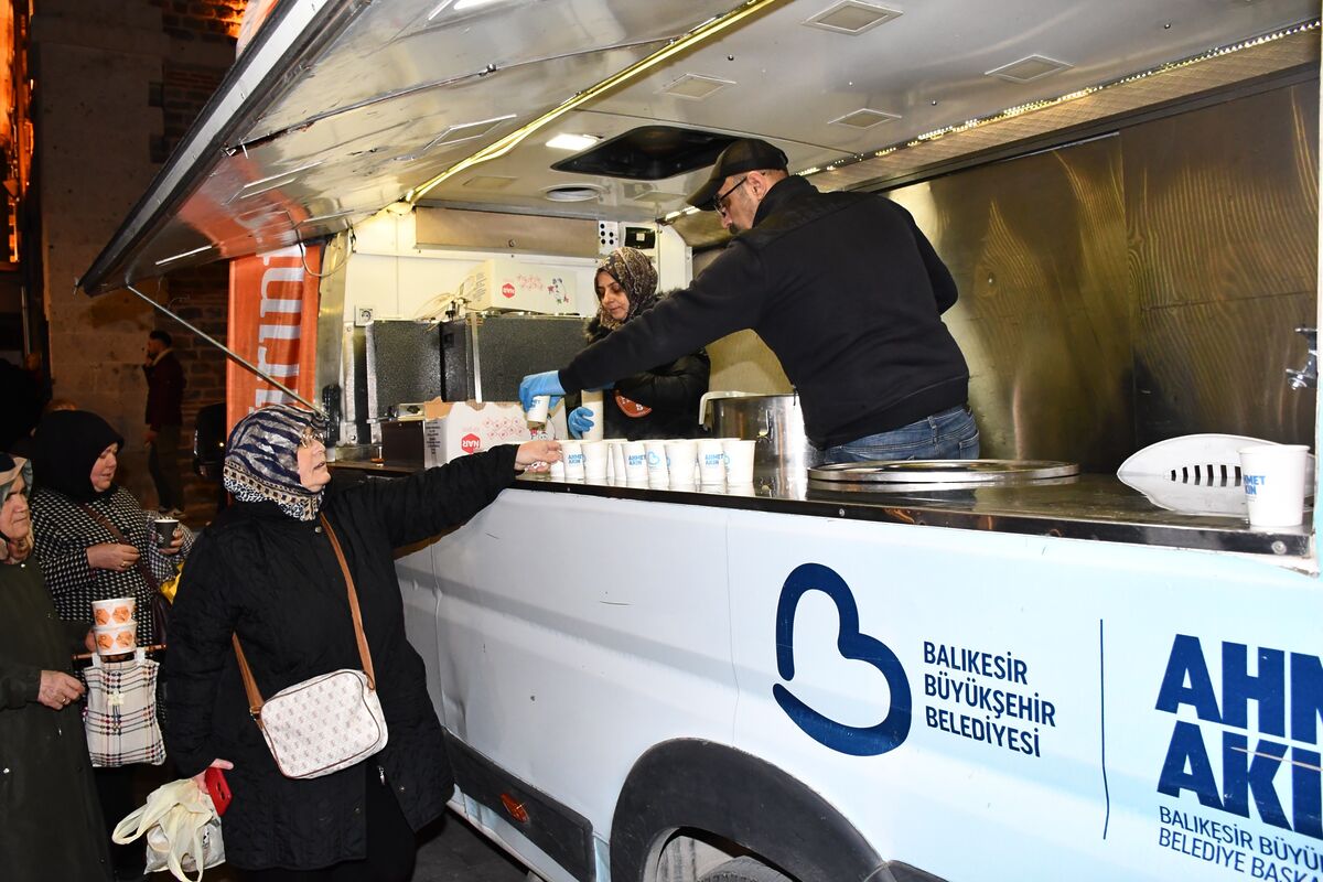 Kandil Gecesinde 20 İlçede Paylaşma Seferberliği c75a0b61 5df1 4a1f 858e 4018cb6b41b9 - Marmara Bölge Gazetesi