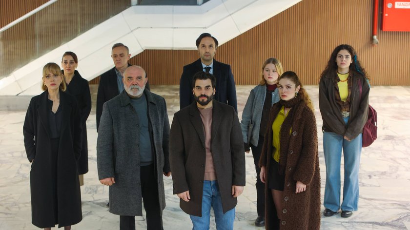 Show TV ekranlarında yayınlanan FARO ve Gold Yapım imzalı Veliaht,