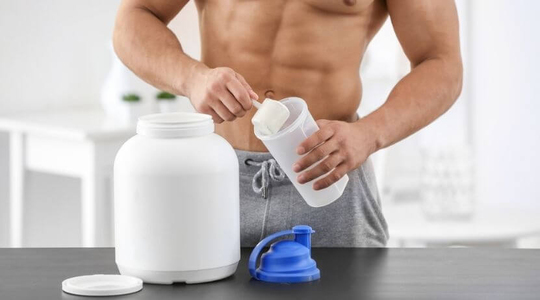 Prof. Dr. Canan Karatay, protein tozlarının masum bir sporcu takviyesi