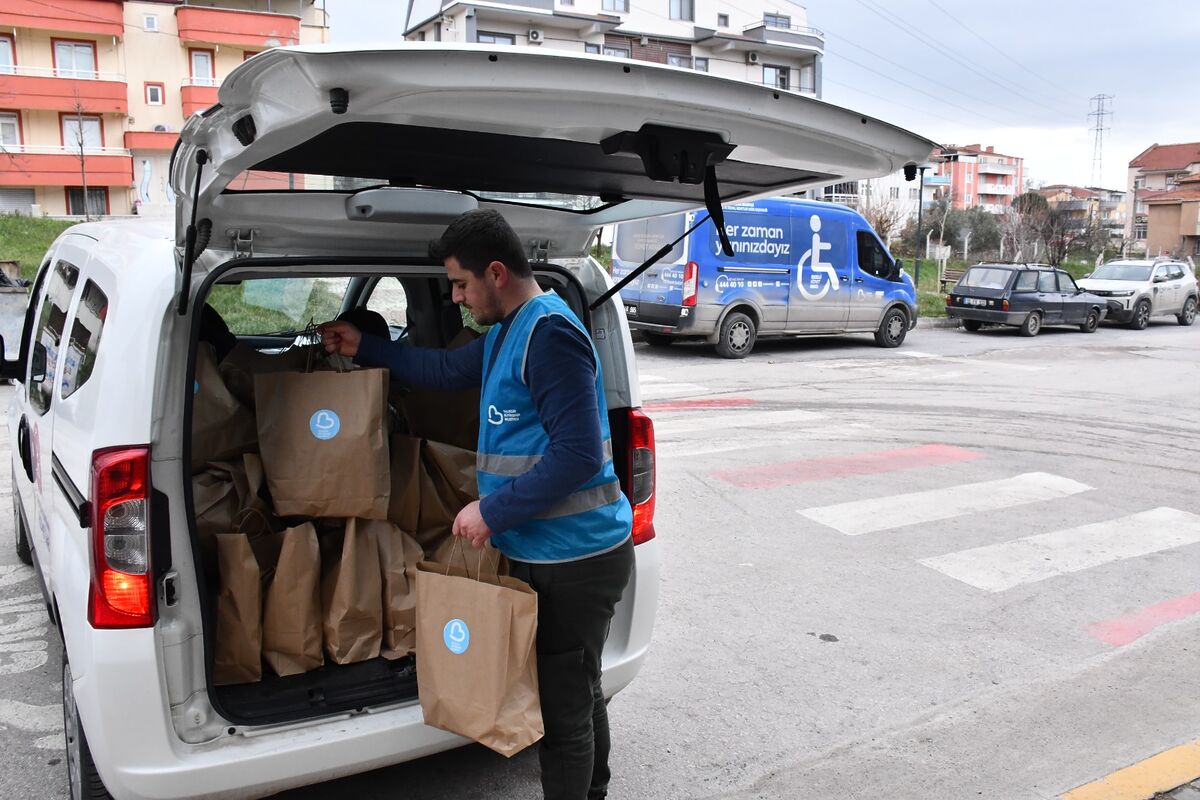 Balıkesir’de Çocuklara Beslenme Desteği fb63e758 608e 433f a2af 16e6fada3feb - Marmara Bölge Gazetesi