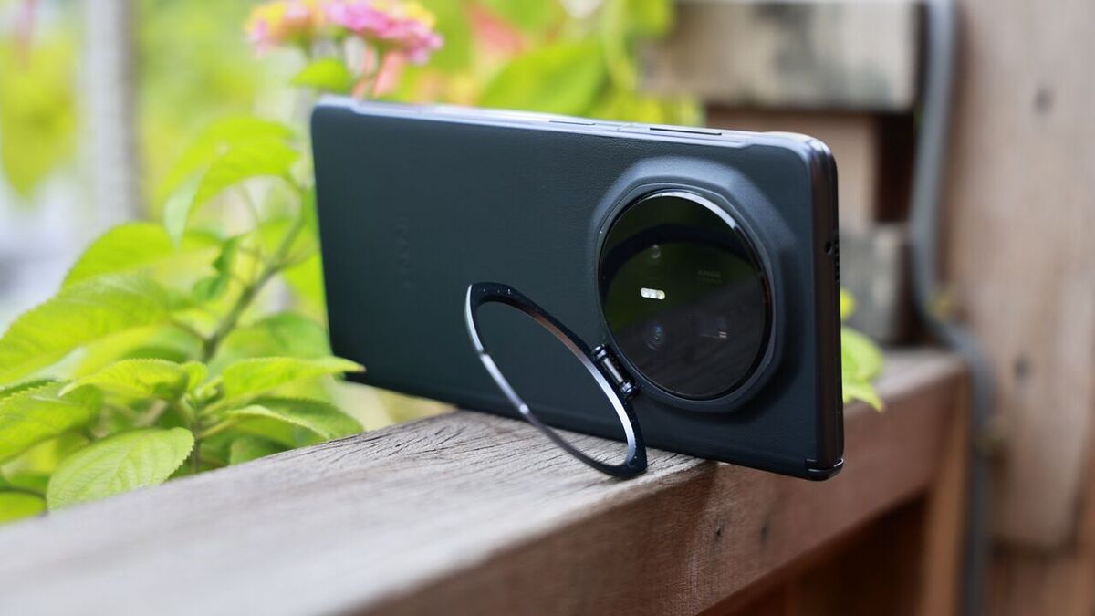 Honor’un yeni katlanabilir modeli Magic V6, 7.150 mAh’lik bataryasıyla bugüne