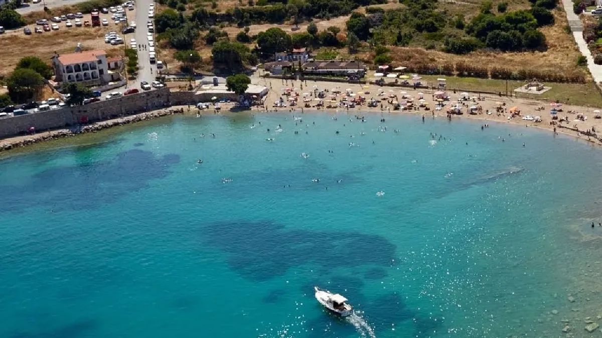 Çeşme denince akla ilk olarak pahalı beach club’lar gelse de,