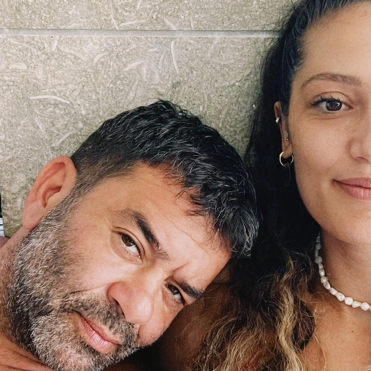 Bülent Şakrak’tan Yeni Aşk Paylaşımı: 17 Yaş Fark Detayı Gündemde s 93e14136e33a570ffdcda9ba69a138da0048f2c8 - Marmara Bölge Gazetesi
