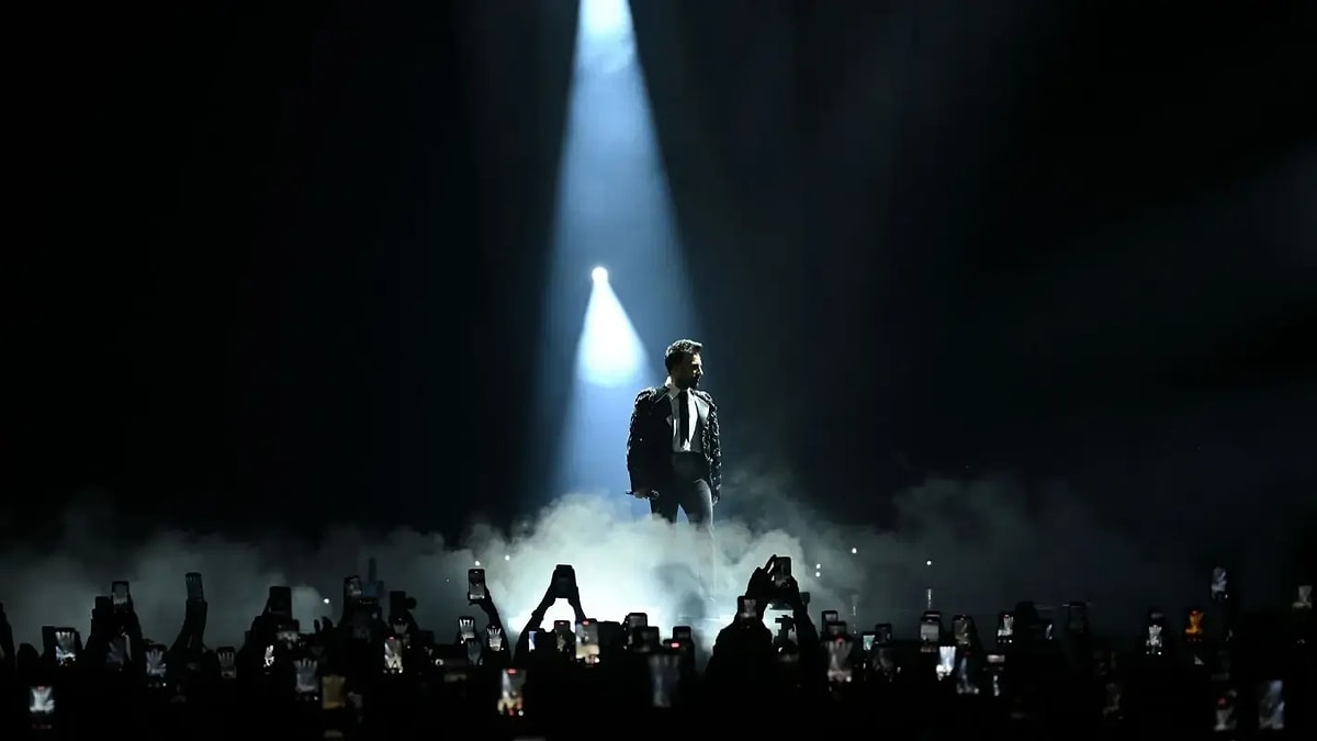 Megastar Tarkan, yaklaşık yedi yıllık aranın ardından İstanbul’da verdiği ilk