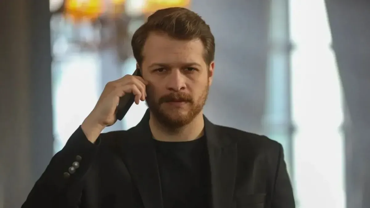 Burak Yörük’ün Annesi Sosyal Medyayı Salladı tasacak bu deniz oruc kimdir burak yoruk kimdir kac yasinda hangi film ve dizilerde rol aldi 3 - Marmara Bölge Gazetesi