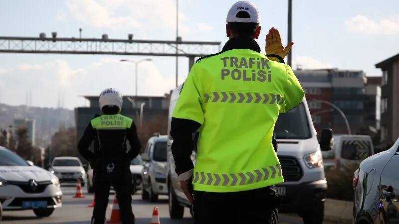 Karayolları Genel Müdürlüğü, Türkiye genelinde devam eden yol yapım, bakım