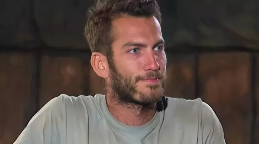Survivor’daki başarılarıyla tanınan milli kürekçi ve oyuncu Ogeday Girişken, uzun