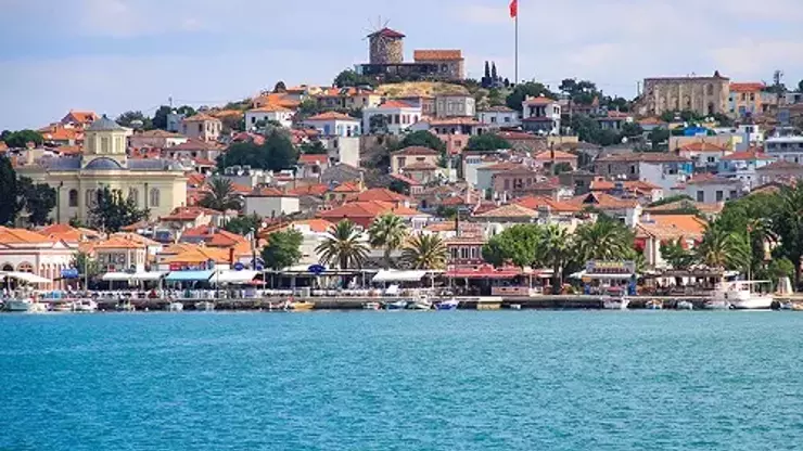 Cunda’nın Saklı Koylarında Sessiz Bir Kaçış 60bf4aeed265a226442ca871 - Marmara Bölge Gazetesi