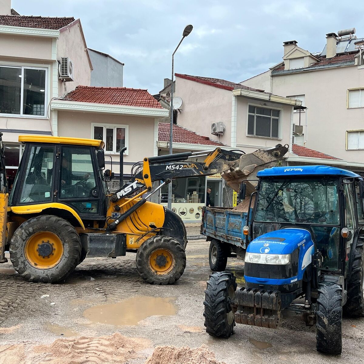 Hitay Caddesi’nde Düğmeye Basıldı 625000054 122229815672300867 6930724735501129143 n - Marmara Bölge Gazetesi