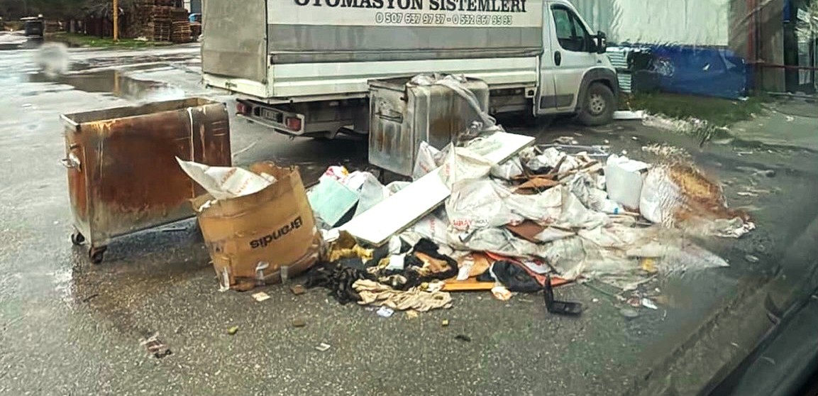 BU NE HAL? 625016117 18091395974090701 5128740027293838910 n - Marmara Bölge Gazetesi