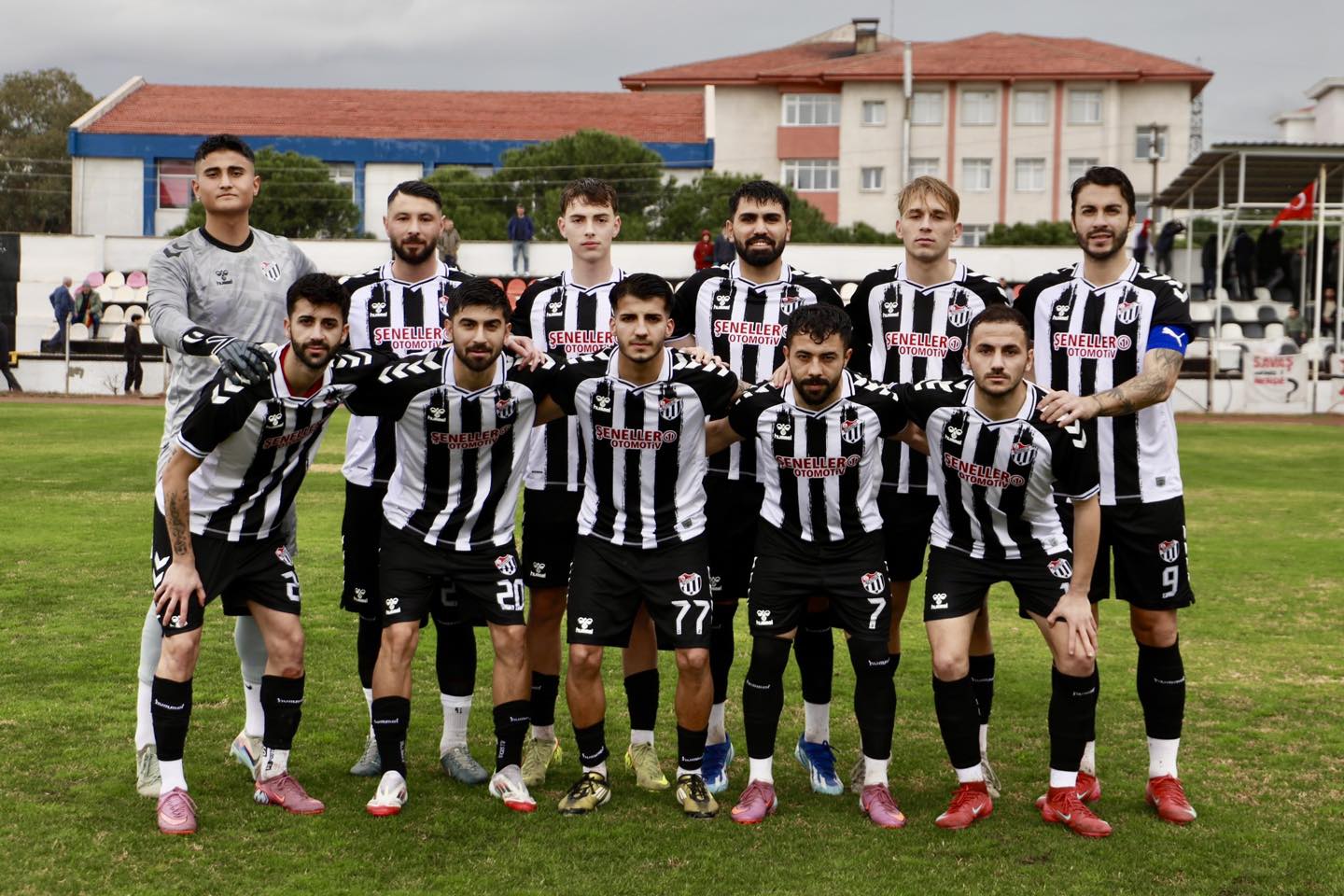 Burhaniye Belediyespor Rakibine Sahayı Dar Etti 625237219 1364190419080656 3390169614783498462 n - Marmara Bölge Gazetesi