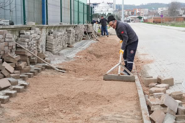 Susurluk’ta Yeşil Alan Hamlesi 625969280 1484709653658237 3347028652342768871 n - Marmara Bölge Gazetesi