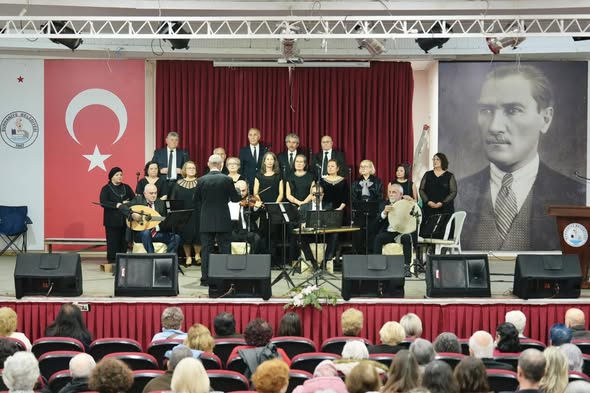 Burhaniye Kültür ve Sanat Derneği tarafından düzenlenen Türk Sanat Müziği