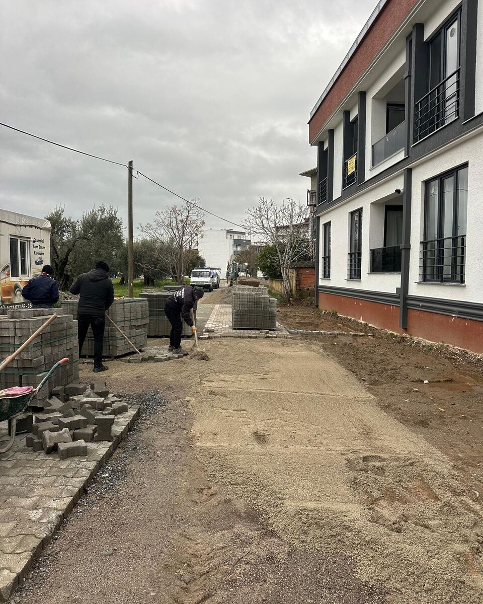 Edremit’te Yol Alarmı! 631775149 912263391164687 2403019799465496271 n - Marmara Bölge Gazetesi