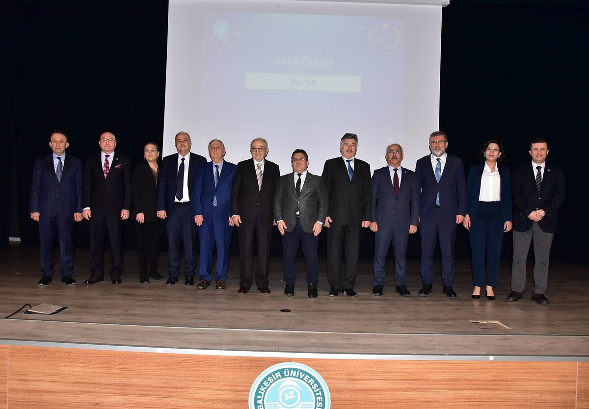 BAÜN’de Akademik Başarılar Ödüllerle Taçlandı 632550679 1345701104253744 4502606816887536599 n - Marmara Bölge Gazetesi
